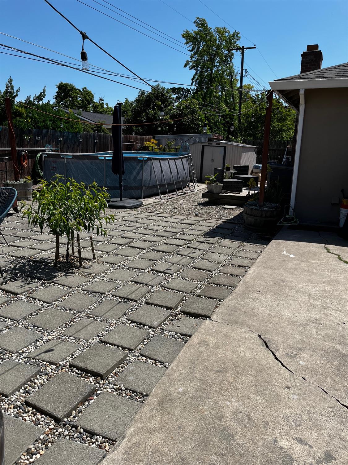 Detail Gallery Image 6 of 50 For 6725 21st St, Sacramento,  CA 95822 - 3 Beds | 2 Baths