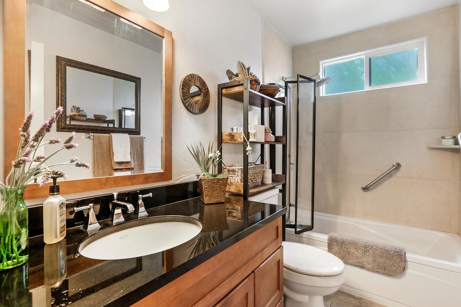 Detail Gallery Image 29 of 56 For 3304 Monte Vista Ave, Davis,  CA 95618 - 4 Beds | 3 Baths