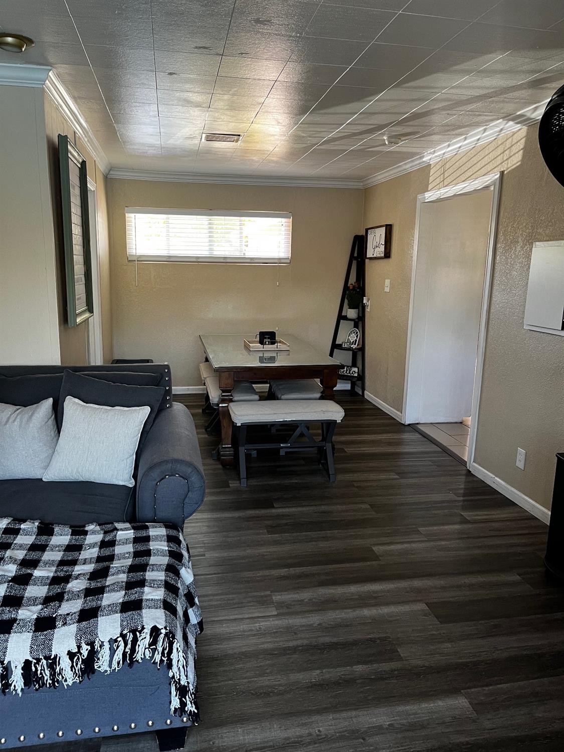 Detail Gallery Image 19 of 50 For 6725 21st St, Sacramento,  CA 95822 - 3 Beds | 2 Baths