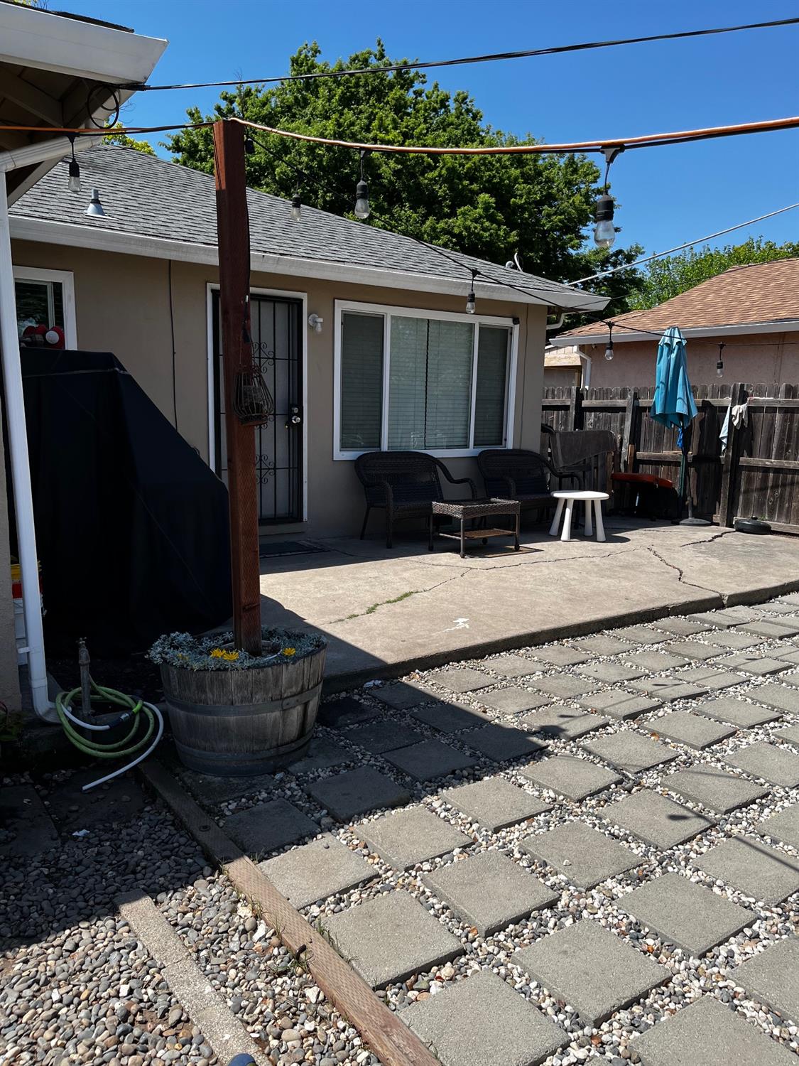 Detail Gallery Image 9 of 50 For 6725 21st St, Sacramento,  CA 95822 - 3 Beds | 2 Baths
