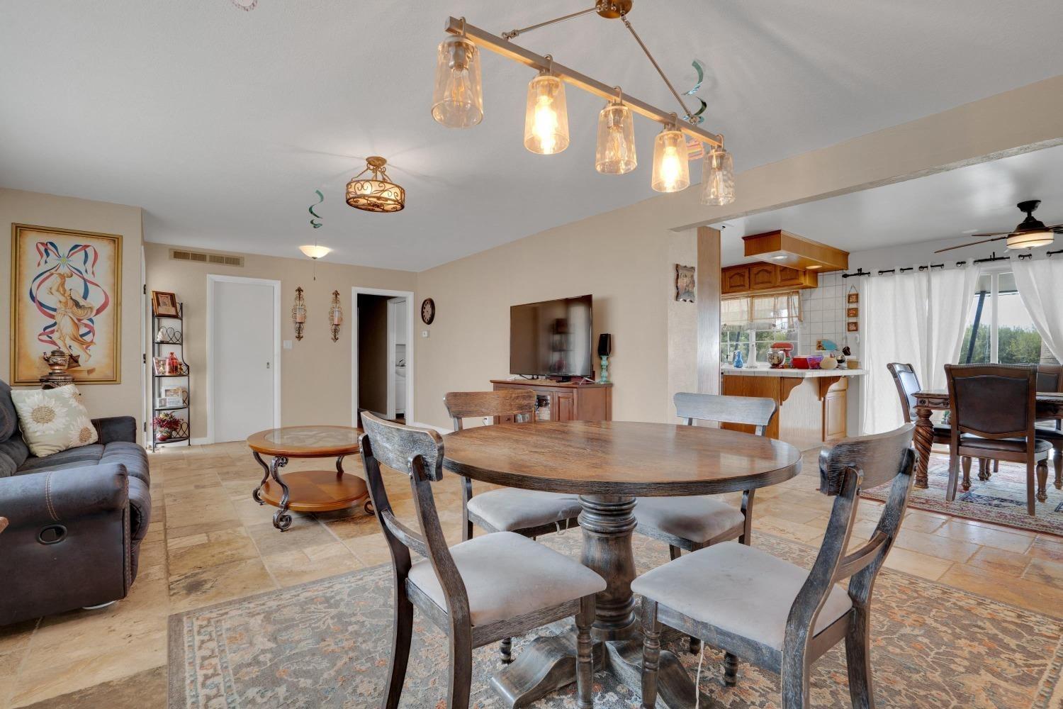 Detail Gallery Image 16 of 24 For 7731 E Keyes Rd, Hughson,  CA 95326 - 3 Beds | 2 Baths