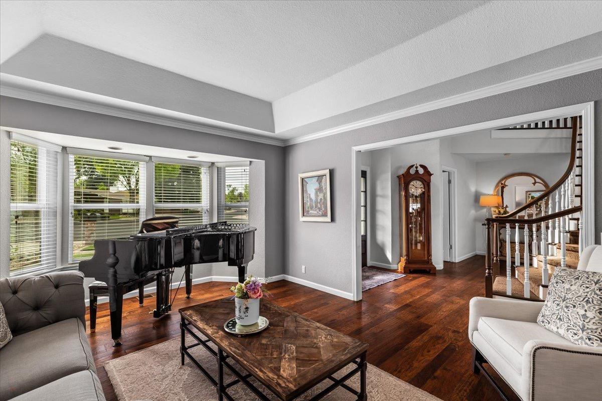 Detail Gallery Image 10 of 69 For 3705 Sandcreek Way, Modesto,  CA 95355 - 3 Beds | 2/1 Baths