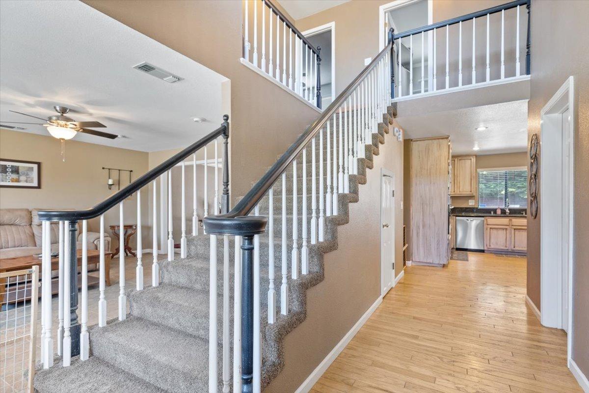Detail Gallery Image 15 of 70 For 5078 Midas Ave, Rocklin,  CA 95677 - 5 Beds | 3 Baths