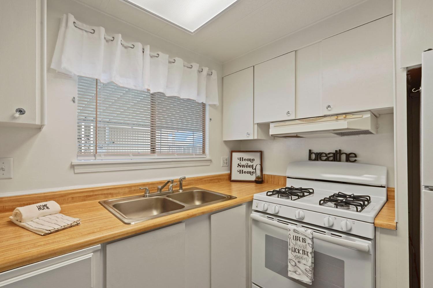 Detail Gallery Image 17 of 39 For 150 Pestana 50, Manteca,  CA 95336 - 2 Beds | 1 Baths