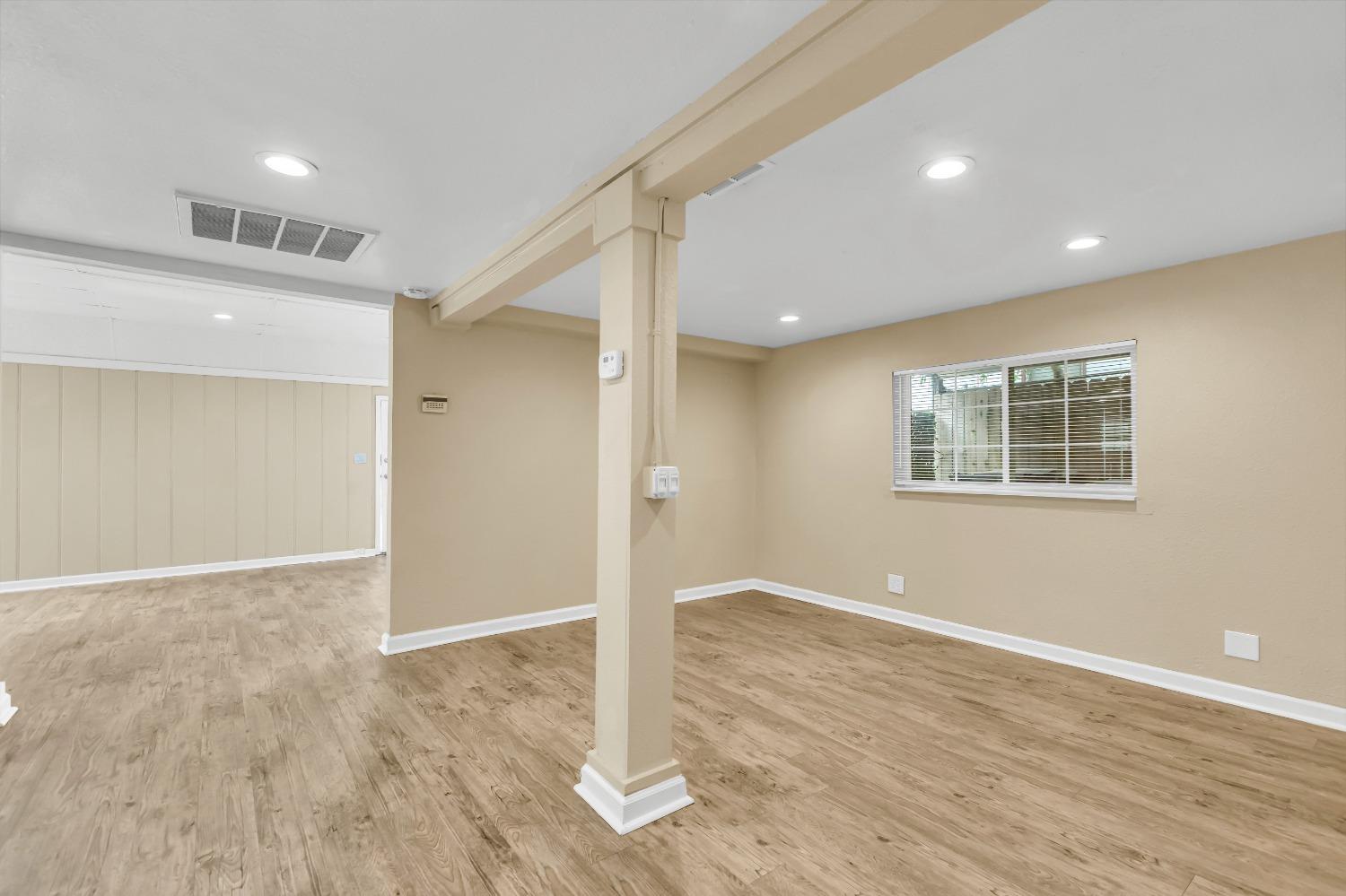 Detail Gallery Image 24 of 48 For 2210 10th Street, Sacramento,  CA 95818 - 2 Beds | 1 Baths