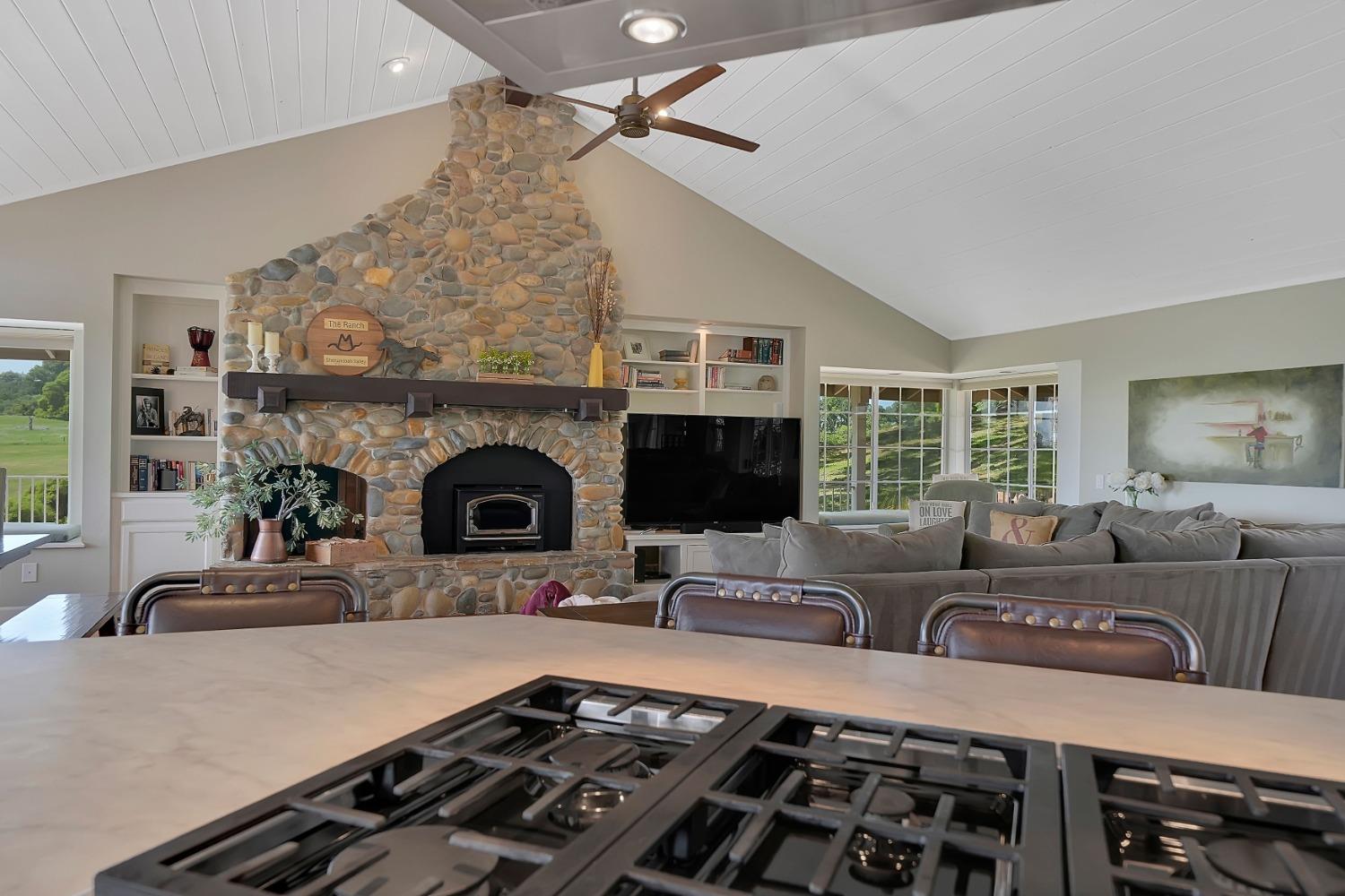 Detail Gallery Image 15 of 97 For 10731 Shenandoah Rd, Plymouth,  CA 95669 - 3 Beds | 2/1 Baths