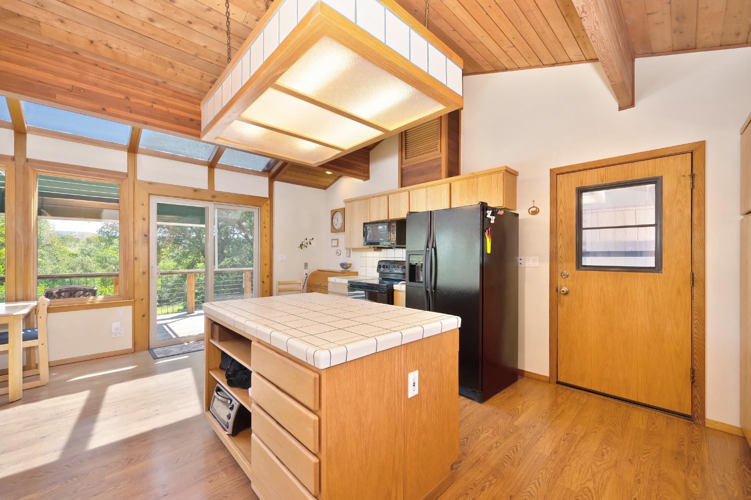 Detail Gallery Image 12 of 48 For 8925 Derby Ct, Newcastle,  CA 95658 - 3 Beds | 2/1 Baths