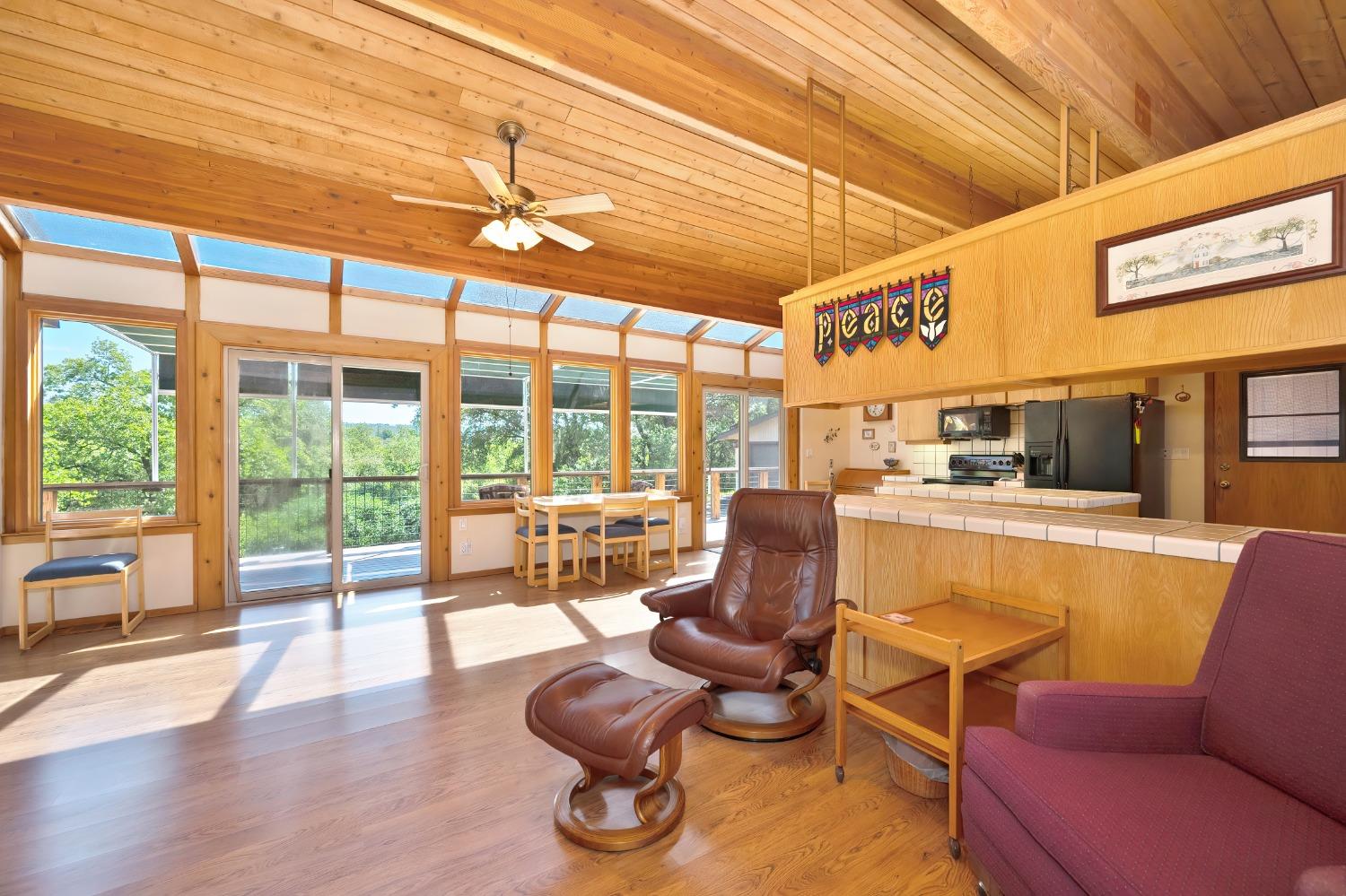 Detail Gallery Image 8 of 48 For 8925 Derby Ct, Newcastle,  CA 95658 - 3 Beds | 2/1 Baths
