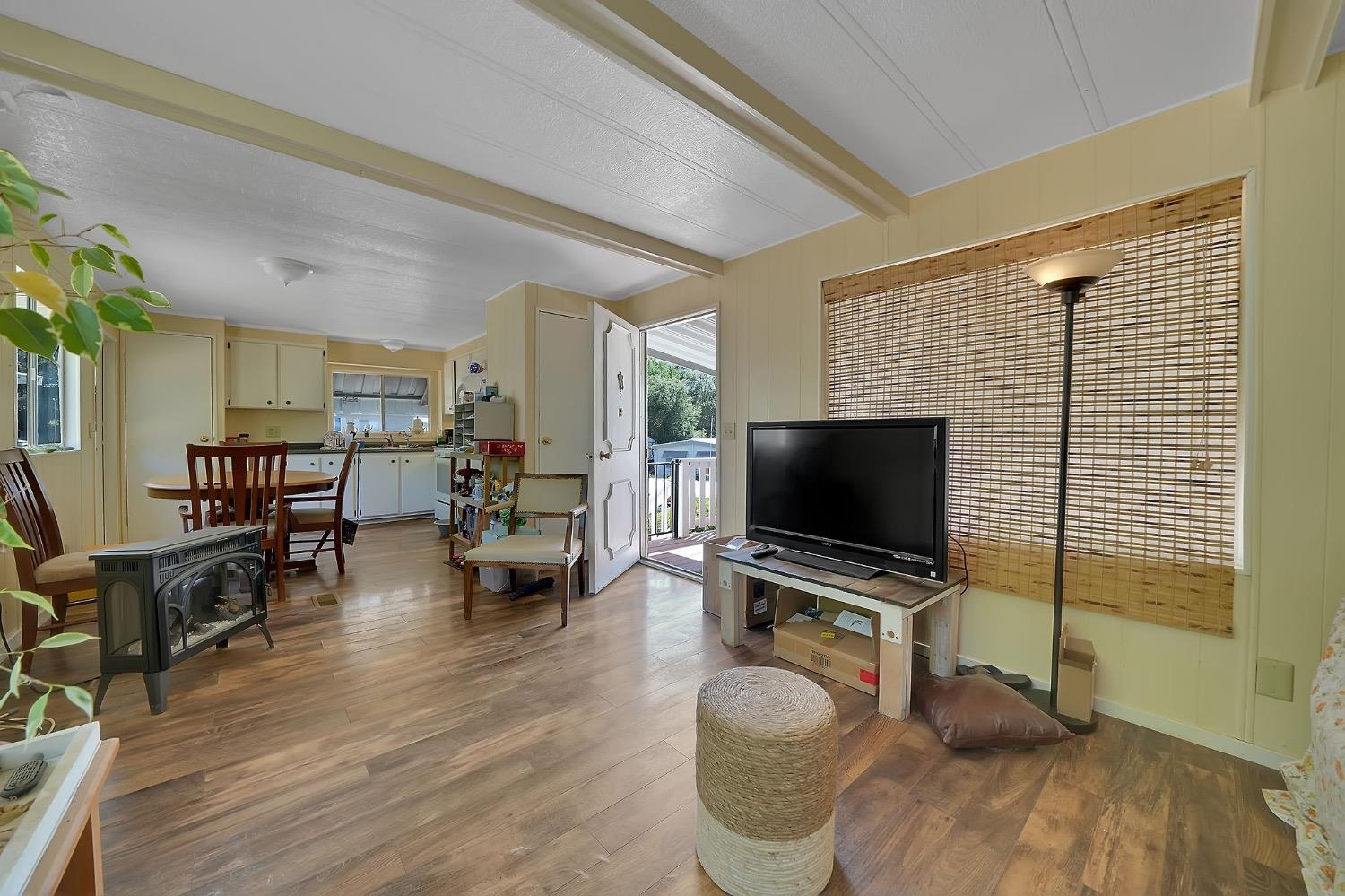 Detail Gallery Image 8 of 20 For 150 Clinton Rd 38, Jackson,  CA 95642 - 2 Beds | 1 Baths
