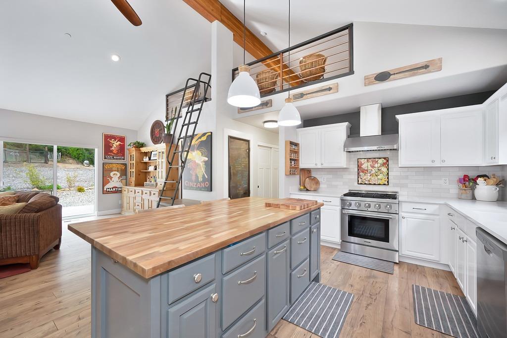 Detail Gallery Image 15 of 74 For 3795 Shoemaker Rd, Georgetown,  CA 95634 - 2 Beds | 2 Baths