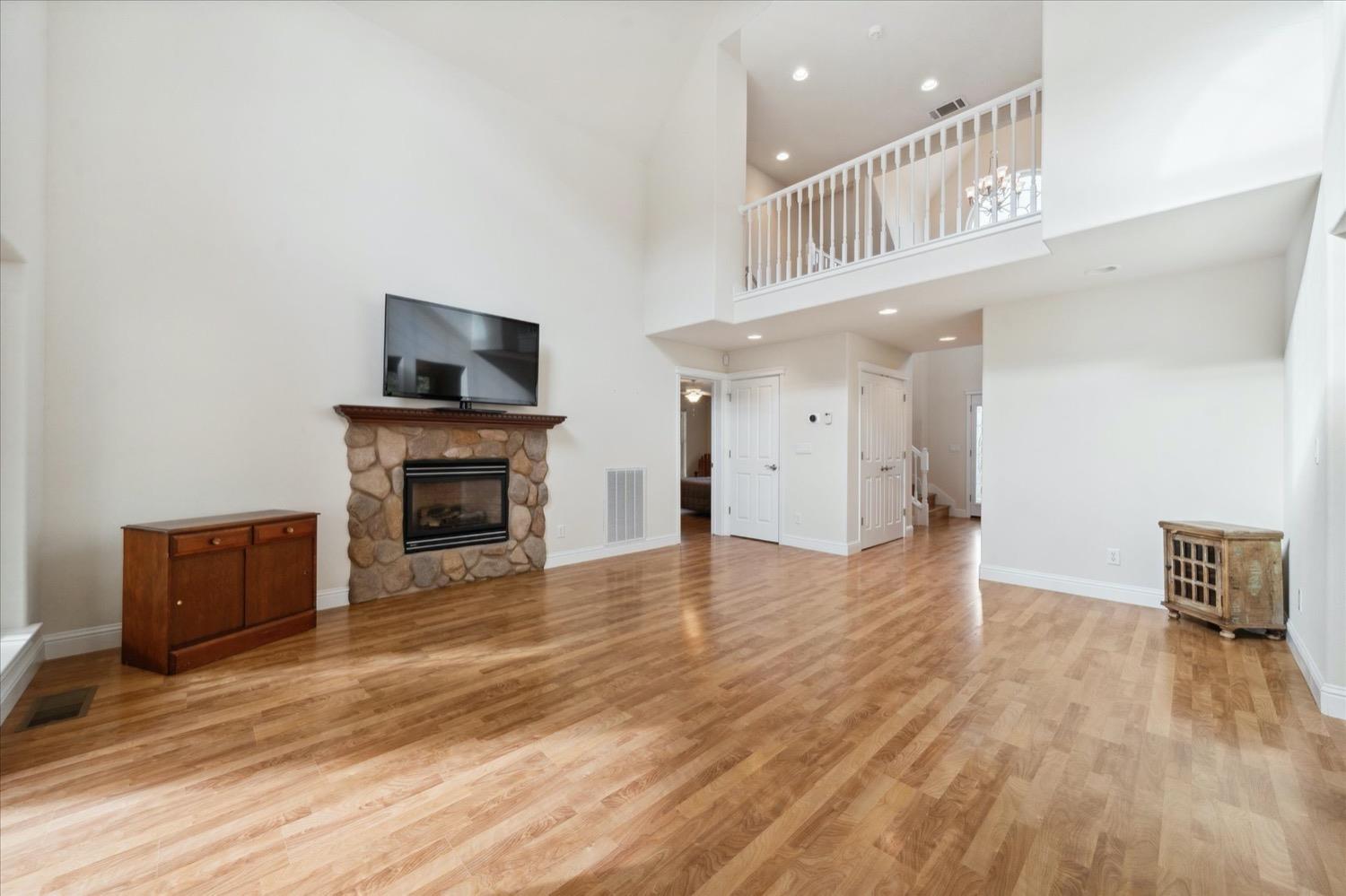 Detail Gallery Image 8 of 87 For 2995 Goose Ranch, Lewiston,  CA 96052 - 3 Beds | 2/1 Baths