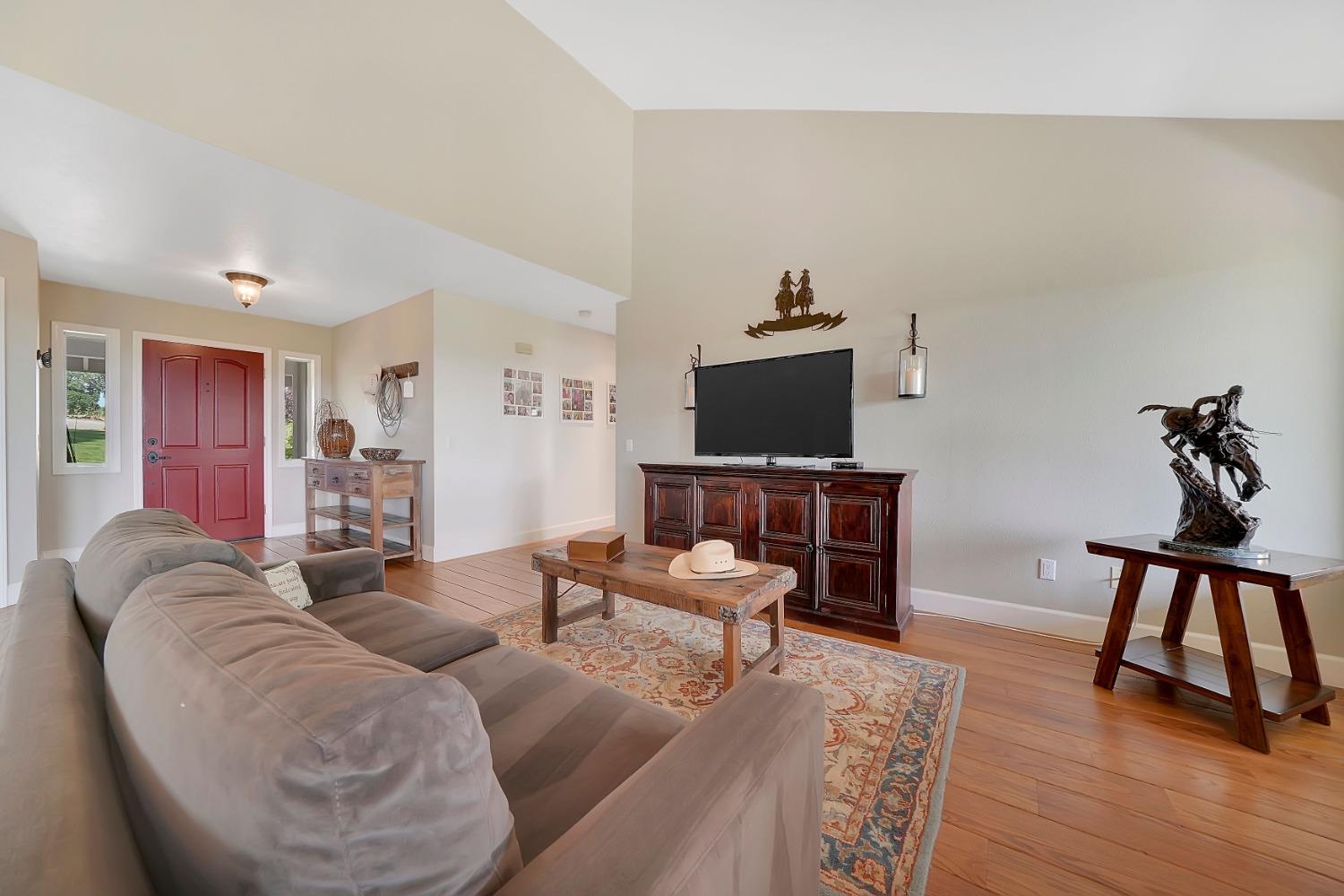 Detail Gallery Image 32 of 97 For 10731 Shenandoah Rd, Plymouth,  CA 95669 - 3 Beds | 2/1 Baths