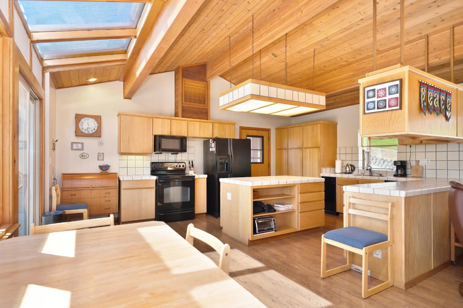 Detail Gallery Image 7 of 48 For 8925 Derby Ct, Newcastle,  CA 95658 - 3 Beds | 2/1 Baths