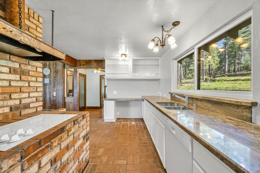 Detail Gallery Image 19 of 63 For 1867 Forebay Rd, Pollock Pines,  CA 95726 - 3 Beds | 3 Baths