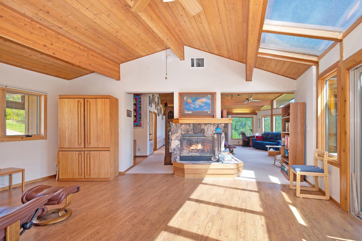 Detail Gallery Image 6 of 48 For 8925 Derby Ct, Newcastle,  CA 95658 - 3 Beds | 2/1 Baths