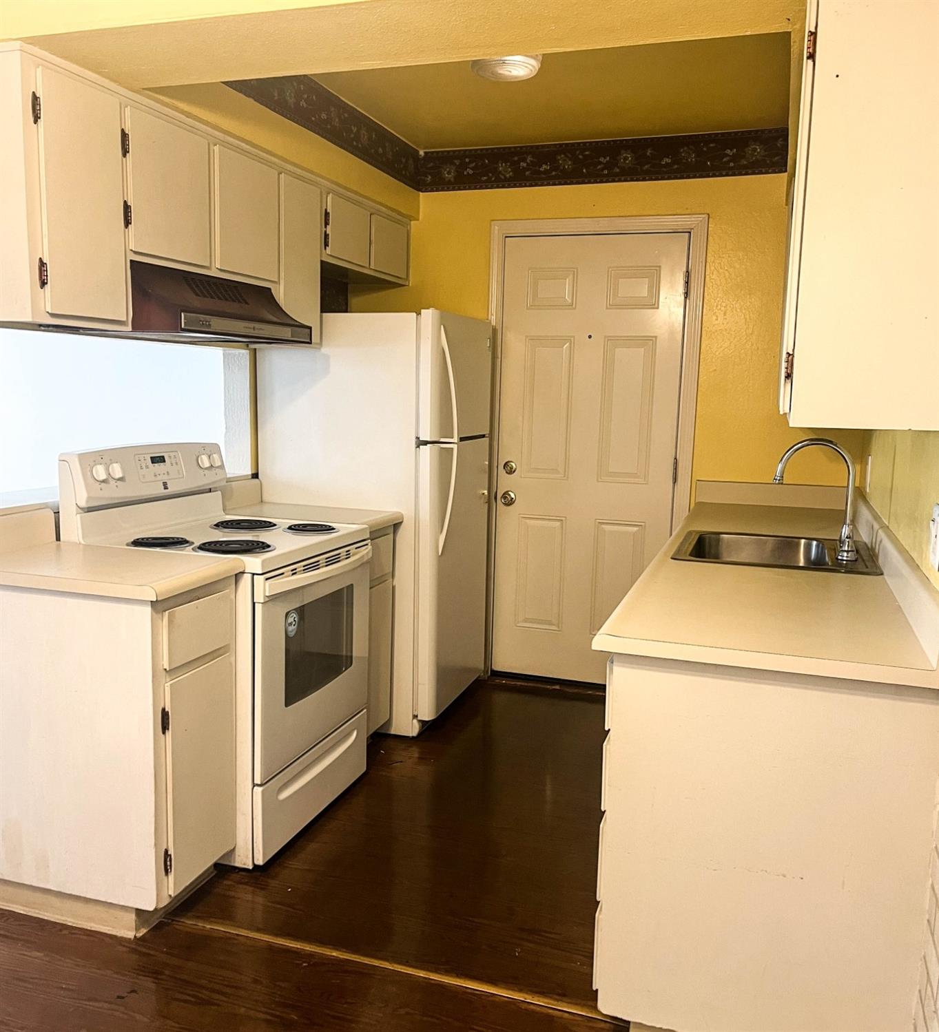Detail Gallery Image 7 of 17 For 1227 Casita Dr #2,  Yuba City,  CA 95991 - 2 Beds | 2 Baths