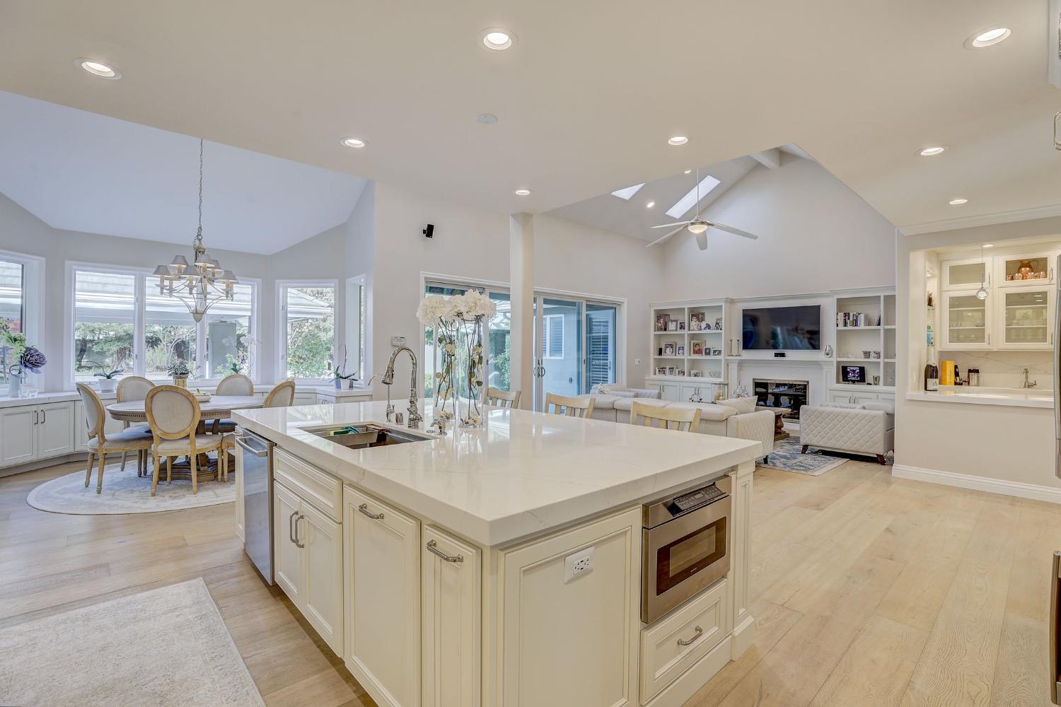 Detail Gallery Image 21 of 39 For 3101 Adams Rd, Sacramento,  CA 95864 - 4 Beds | 4/2 Baths