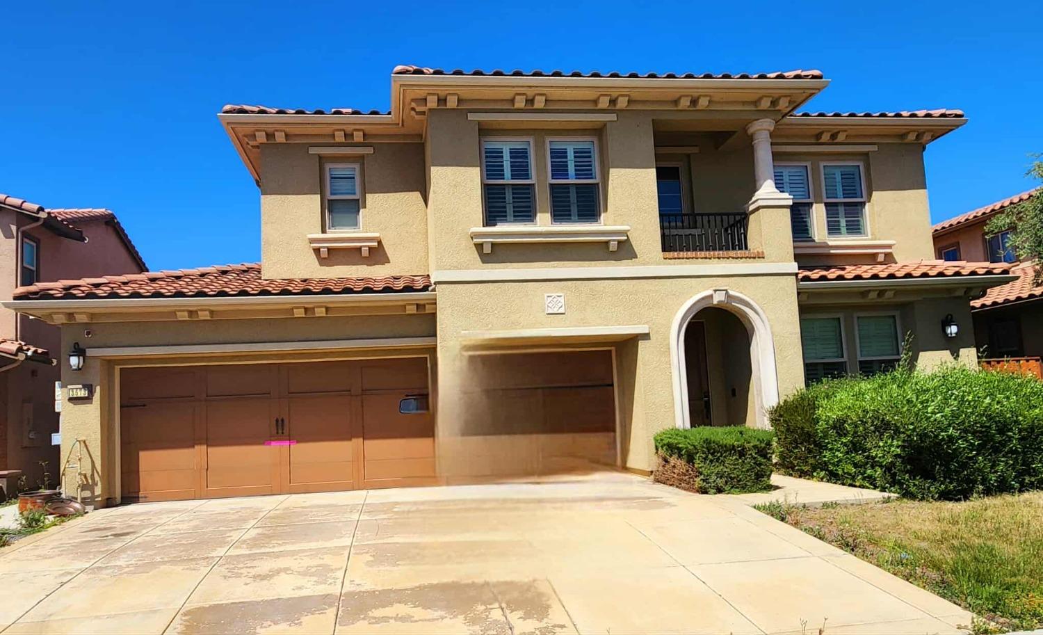 Detail Gallery Image 1 of 15 For 3573 Rapallo Way, Manteca,  CA 95337 - 4 Beds | 3/1 Baths