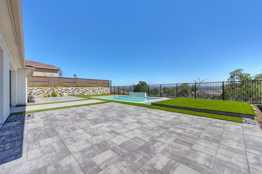 Detail Gallery Image 57 of 63 For 4008 Whitney Vista Ln, Rocklin,  CA 95677 - 5 Beds | 4/1 Baths