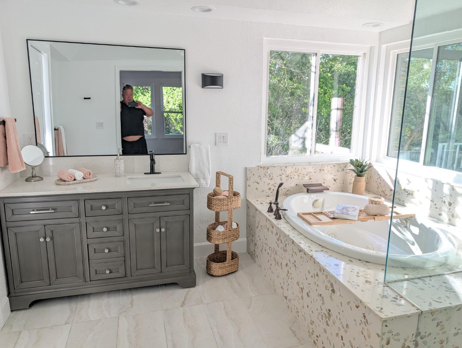 Detail Gallery Image 27 of 81 For 3740 N Lakeshore Blvd, Loomis,  CA 95650 - 4 Beds | 3 Baths