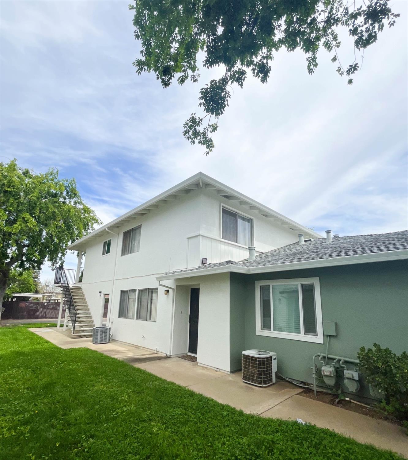 Detail Gallery Image 2 of 17 For 1227 Casita Dr #2,  Yuba City,  CA 95991 - 2 Beds | 2 Baths