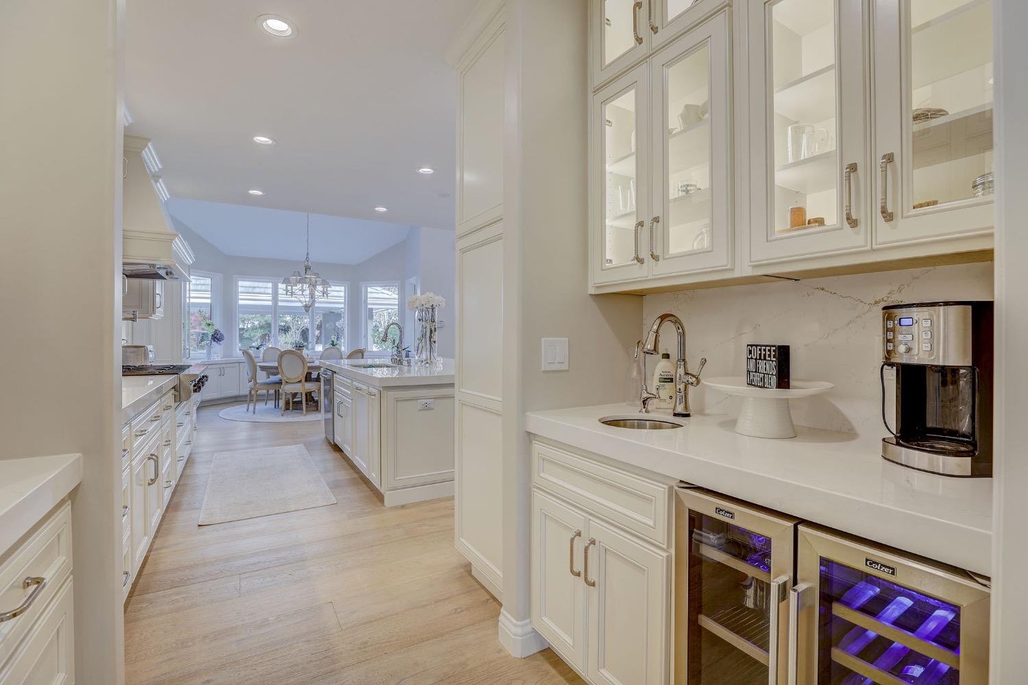 Detail Gallery Image 26 of 39 For 3101 Adams Rd, Sacramento,  CA 95864 - 4 Beds | 4/2 Baths