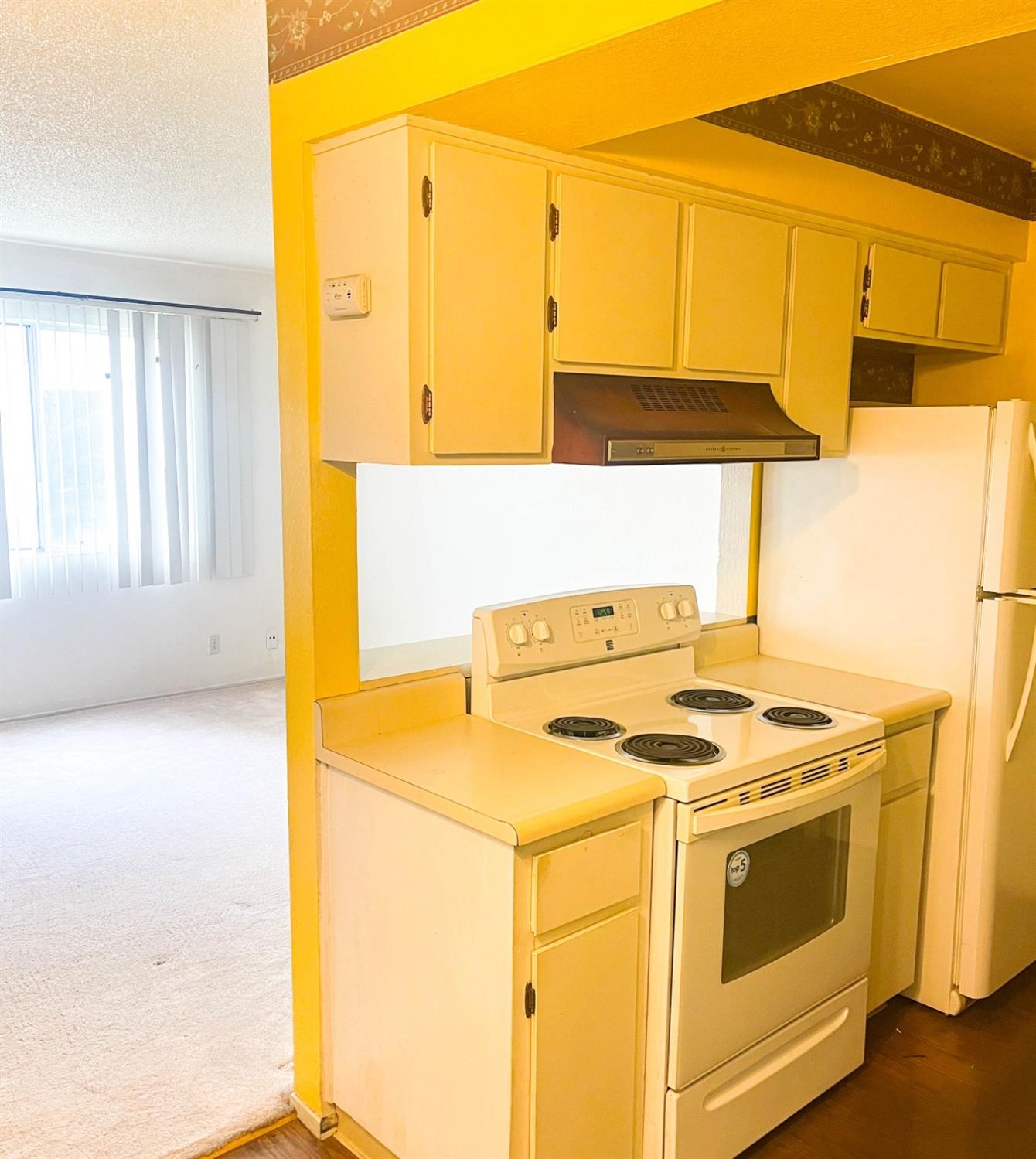 Detail Gallery Image 8 of 17 For 1227 Casita Dr #2,  Yuba City,  CA 95991 - 2 Beds | 2 Baths