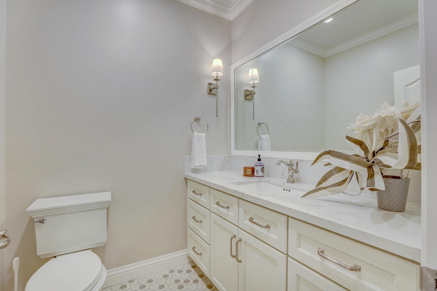 Detail Gallery Image 33 of 39 For 3101 Adams Rd, Sacramento,  CA 95864 - 4 Beds | 4/2 Baths