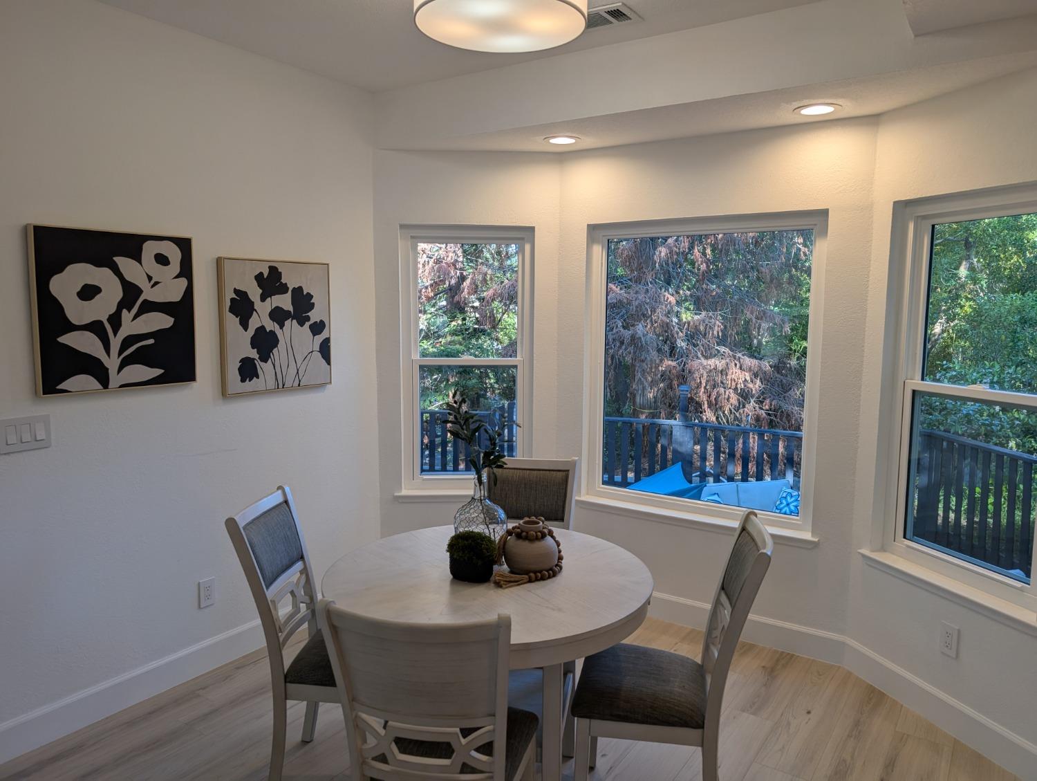 Detail Gallery Image 7 of 81 For 3740 N Lakeshore Blvd, Loomis,  CA 95650 - 4 Beds | 3 Baths