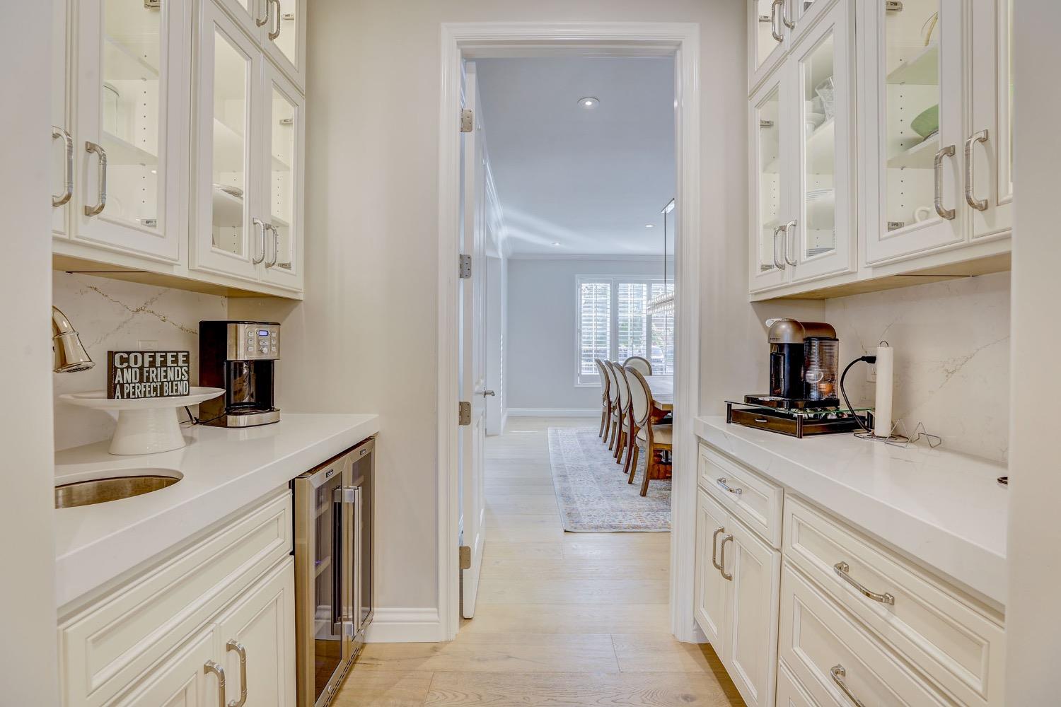 Detail Gallery Image 24 of 39 For 3101 Adams Rd, Sacramento,  CA 95864 - 4 Beds | 4/2 Baths