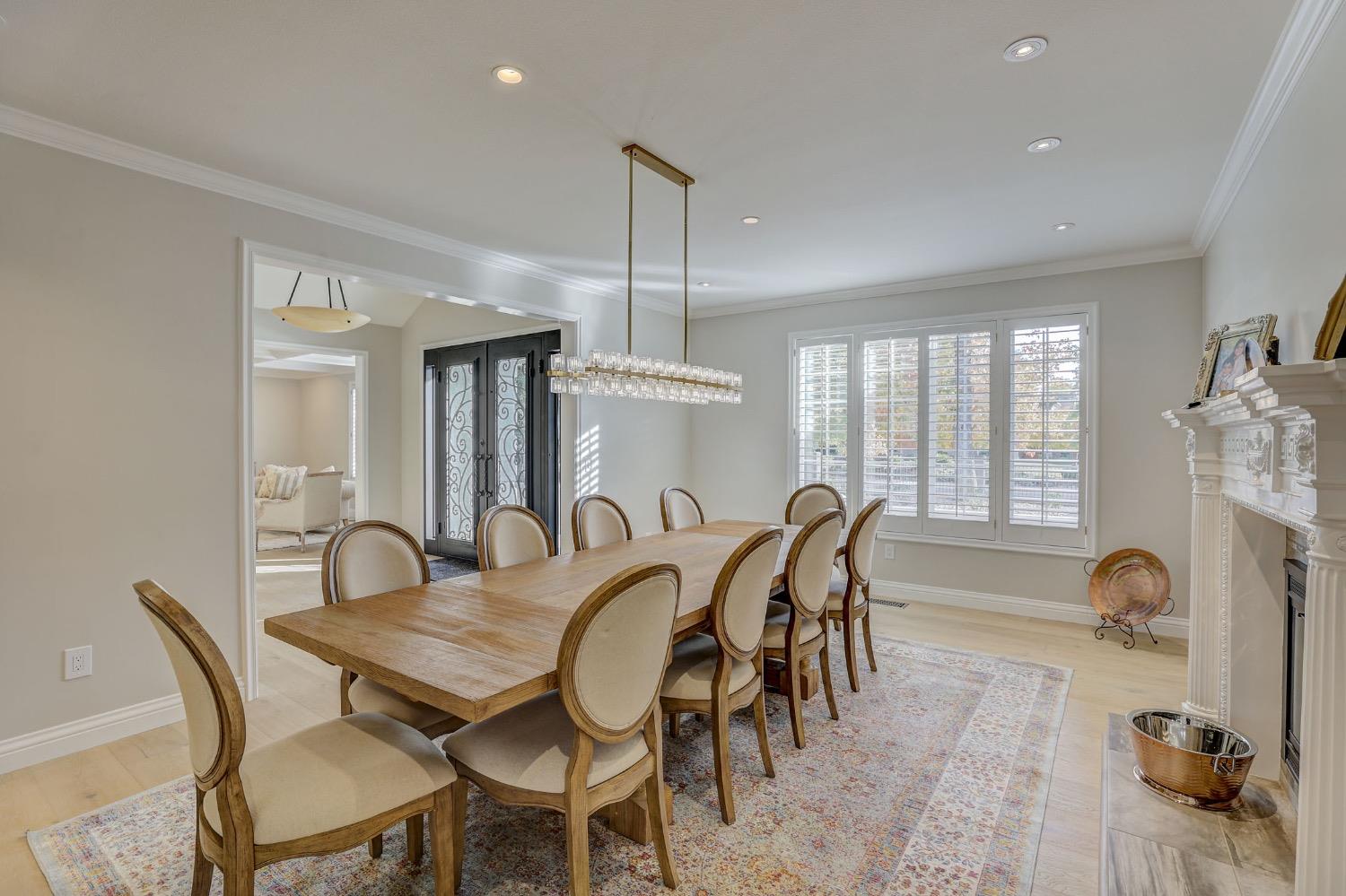 Detail Gallery Image 3 of 39 For 3101 Adams Rd, Sacramento,  CA 95864 - 4 Beds | 4/2 Baths