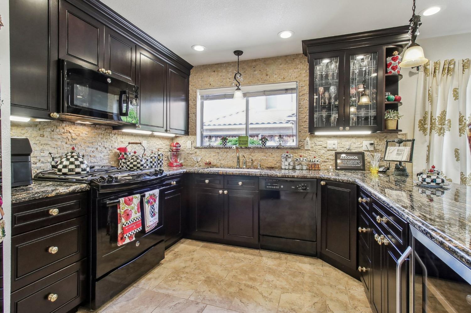 S Rock Springs Drive, Hayward, California image 17