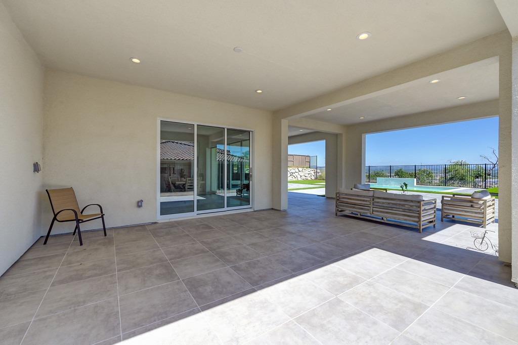 Detail Gallery Image 54 of 63 For 4008 Whitney Vista Ln, Rocklin,  CA 95677 - 5 Beds | 4/1 Baths