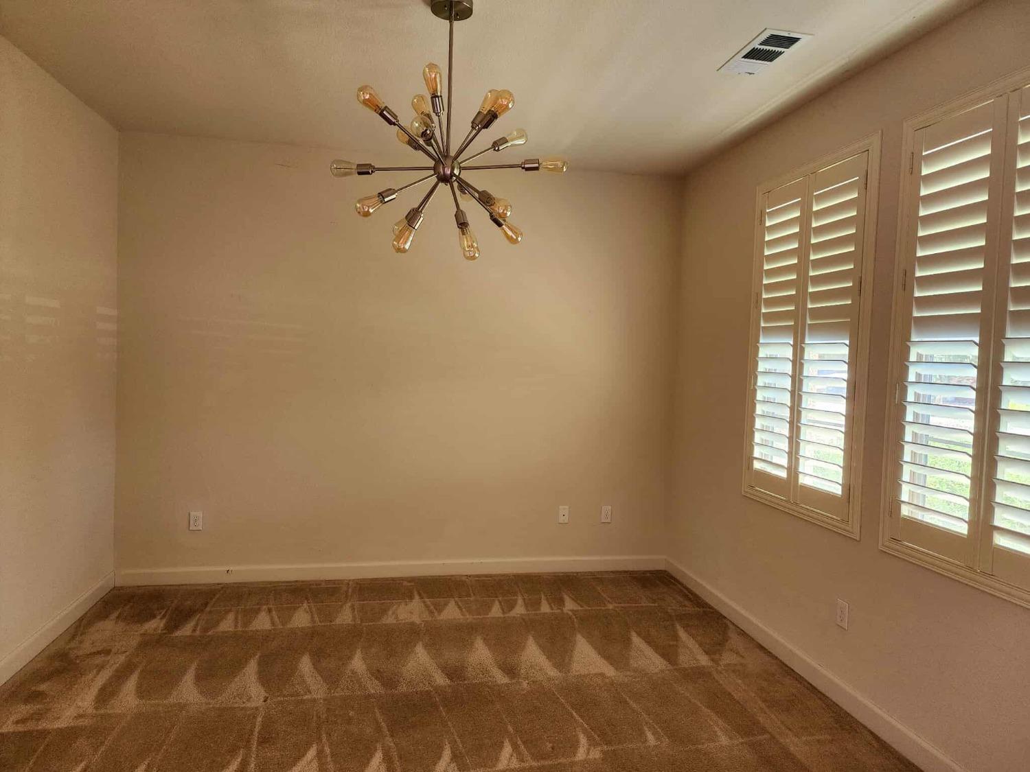 Detail Gallery Image 2 of 15 For 3573 Rapallo Way, Manteca,  CA 95337 - 4 Beds | 3/1 Baths