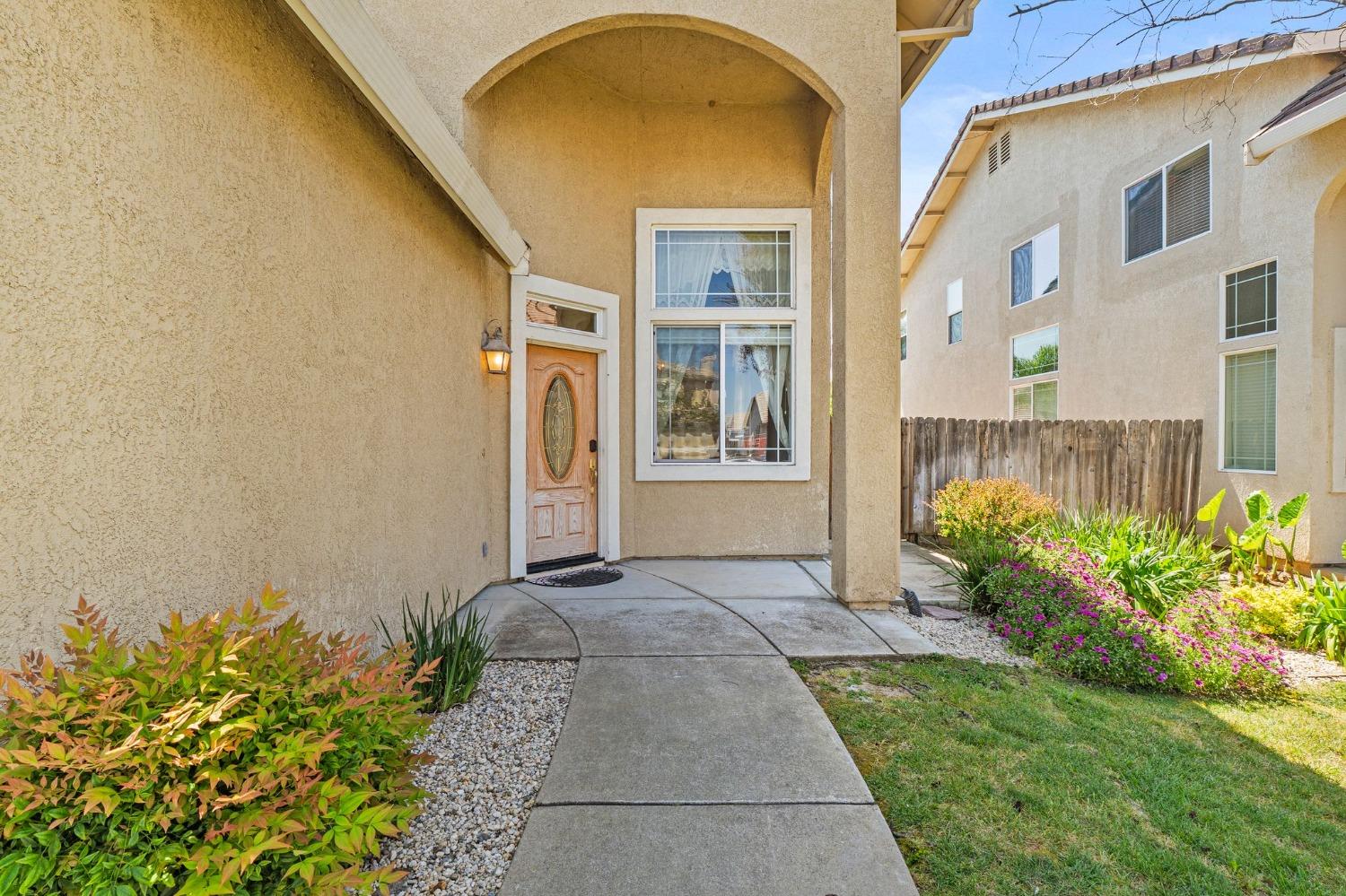 Robbins Road, Sacramento, California image 7