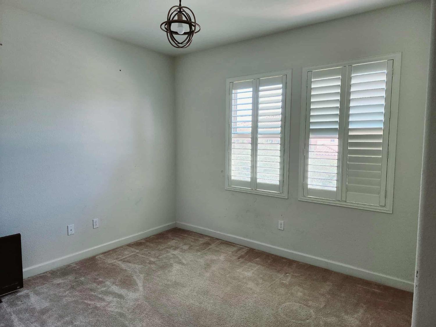 Detail Gallery Image 5 of 15 For 3573 Rapallo Way, Manteca,  CA 95337 - 4 Beds | 3/1 Baths