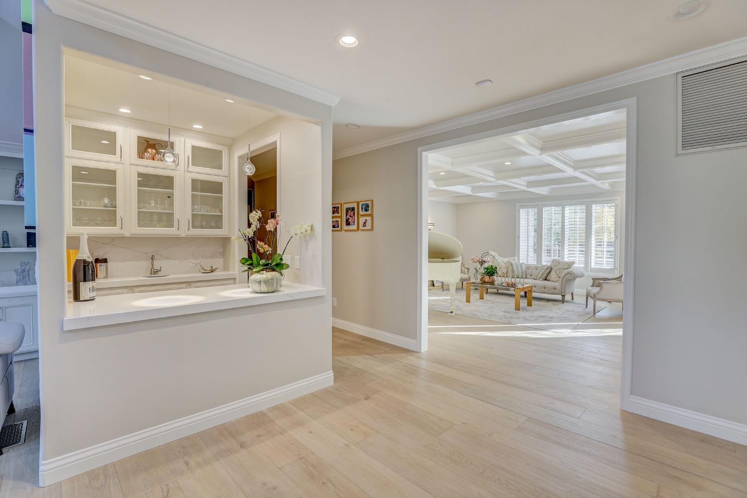 Detail Gallery Image 12 of 39 For 3101 Adams Rd, Sacramento,  CA 95864 - 4 Beds | 4/2 Baths