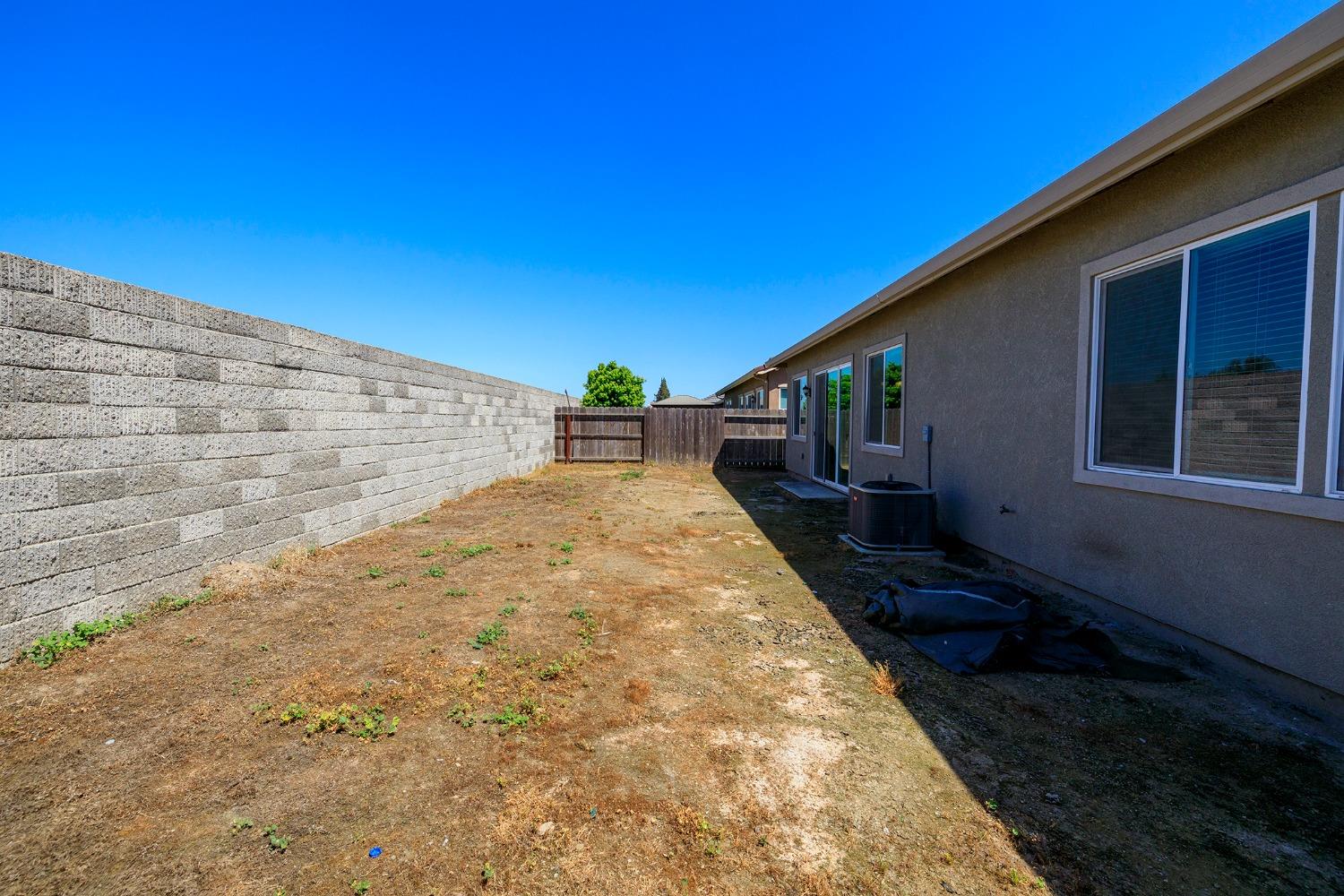 Detail Gallery Image 37 of 37 For 1526 S Deborah Cir, Escalon,  CA 95320 - 4 Beds | 2/1 Baths