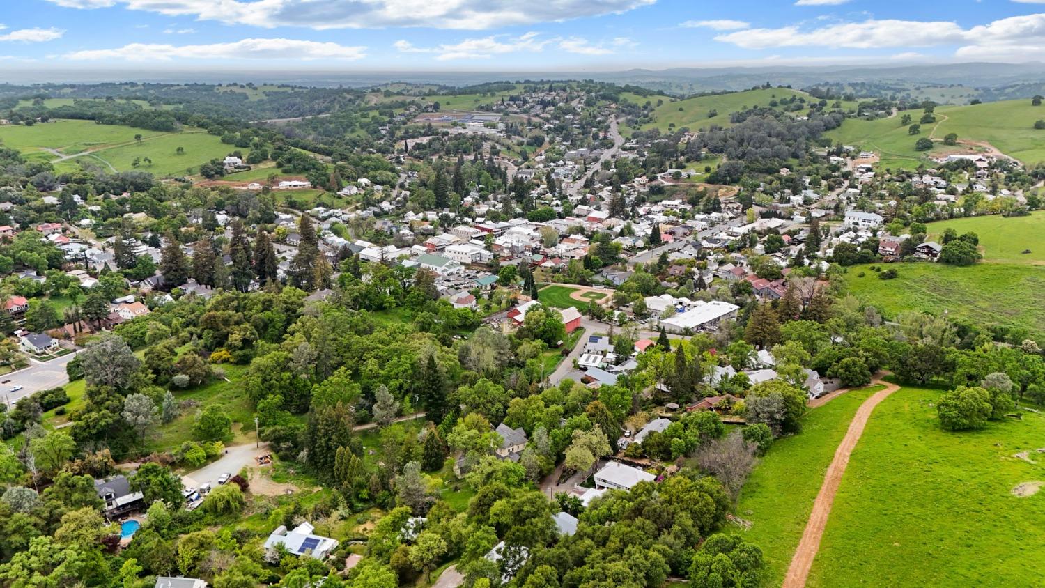 Greenstone Terrace, Sutter Creek, California image 14
