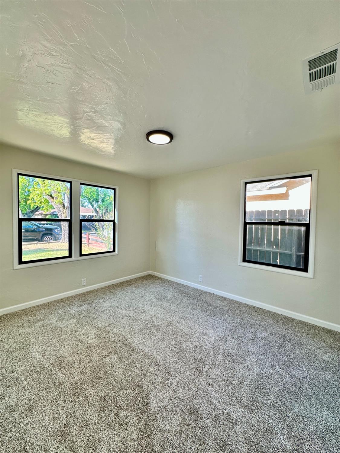Detail Gallery Image 13 of 28 For 2329 Miller Ave, Modesto,  CA 95354 - 2 Beds | 1 Baths