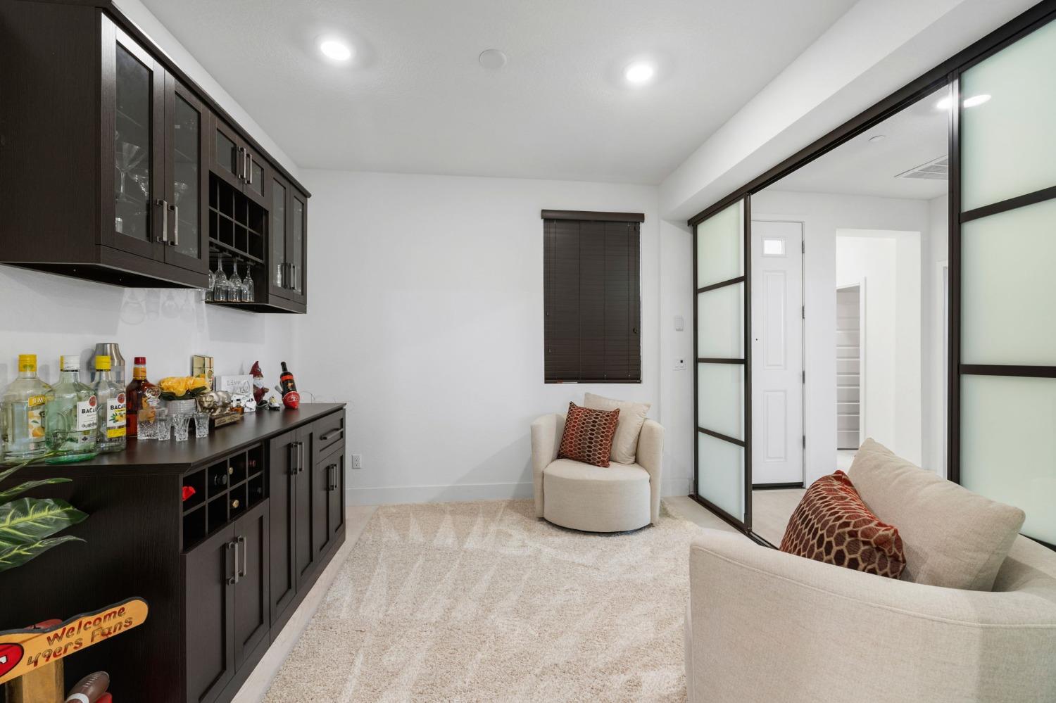 Knightsbrook Avenue, Rancho Cordova, California image 9