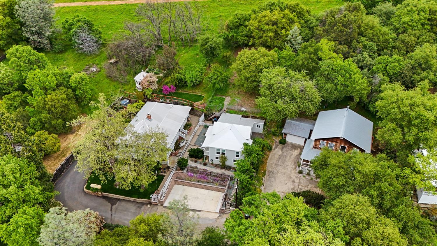 Greenstone Terrace, Sutter Creek, California image 16