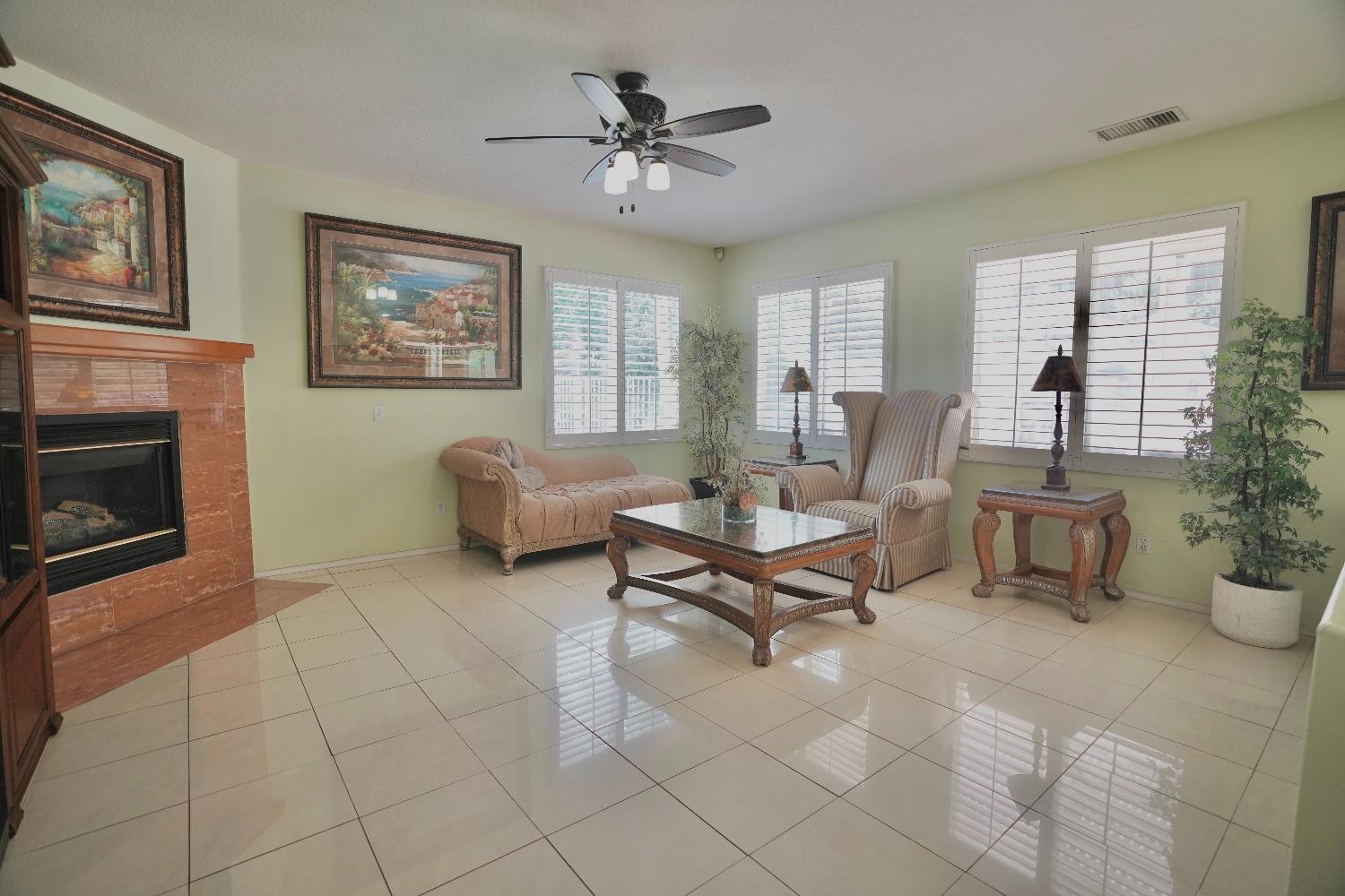 Detail Gallery Image 32 of 69 For 12597 Poinsetta Dr, Riverside,  CA 95203 - 6 Beds | 4 Baths