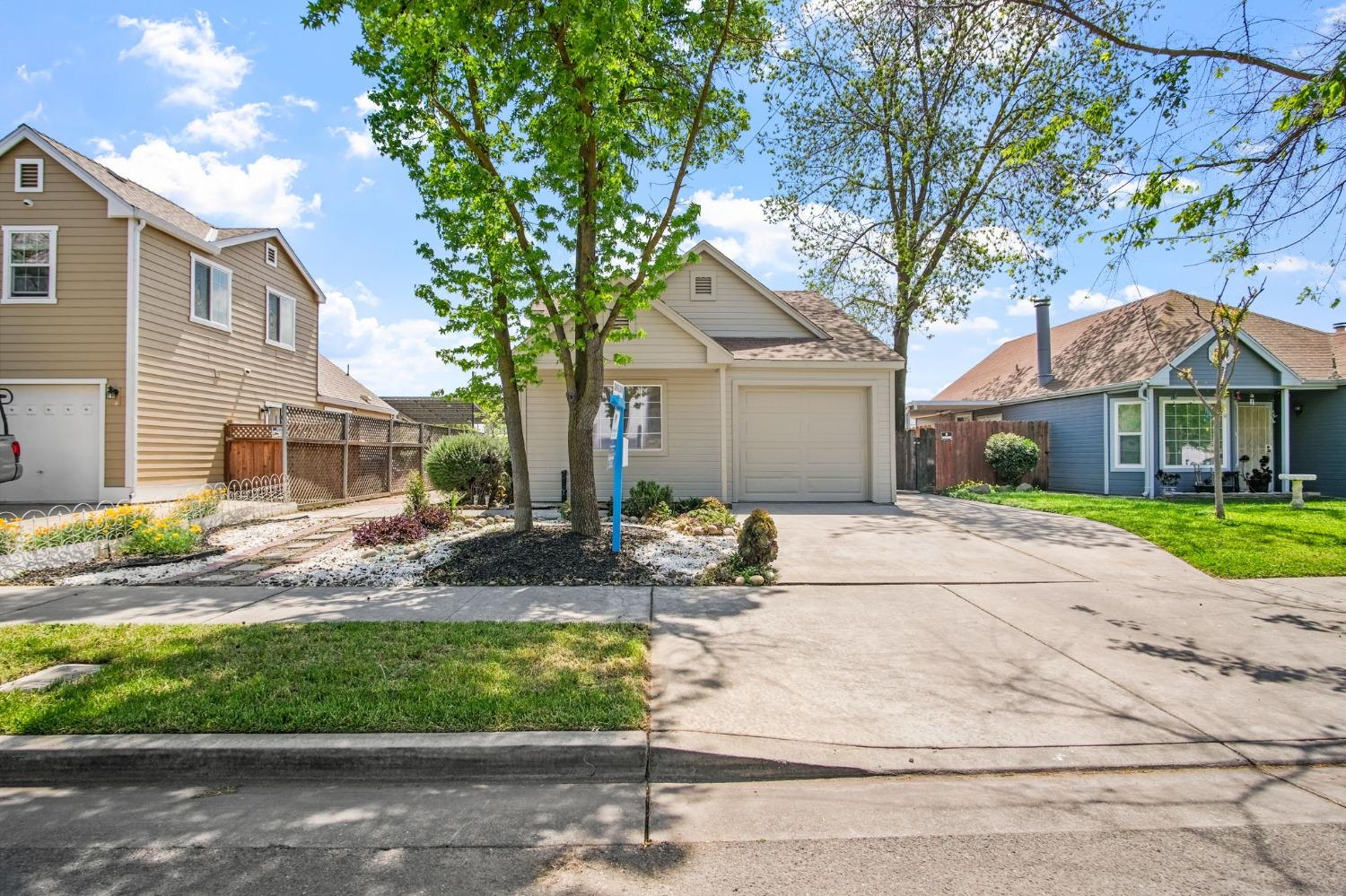 Detail Gallery Image 2 of 25 For 1732 Heritage Dr, Merced,  CA 95341 - 3 Beds | 2 Baths