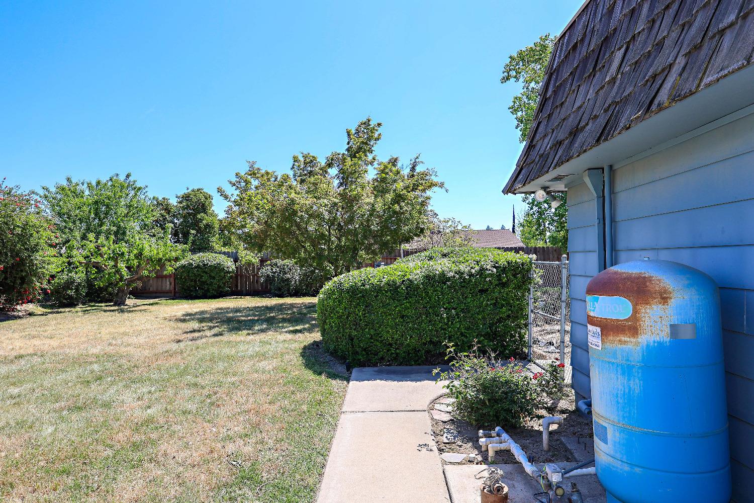 Detail Gallery Image 60 of 75 For 5924 Cherub Ln, Atwater,  CA 95301 - 4 Beds | 2/1 Baths