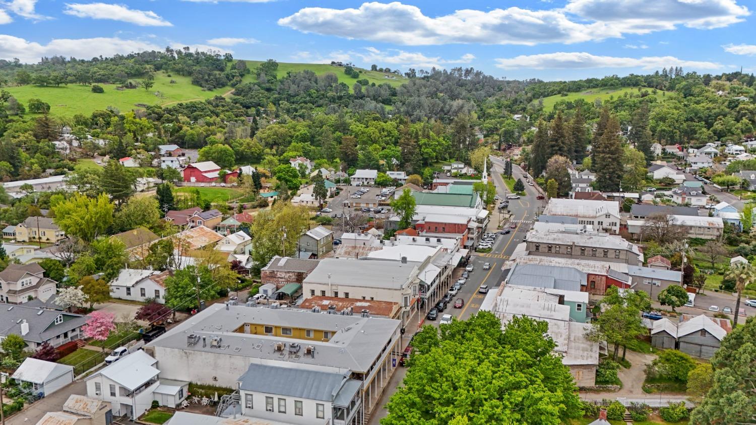 Greenstone Terrace, Sutter Creek, California image 18