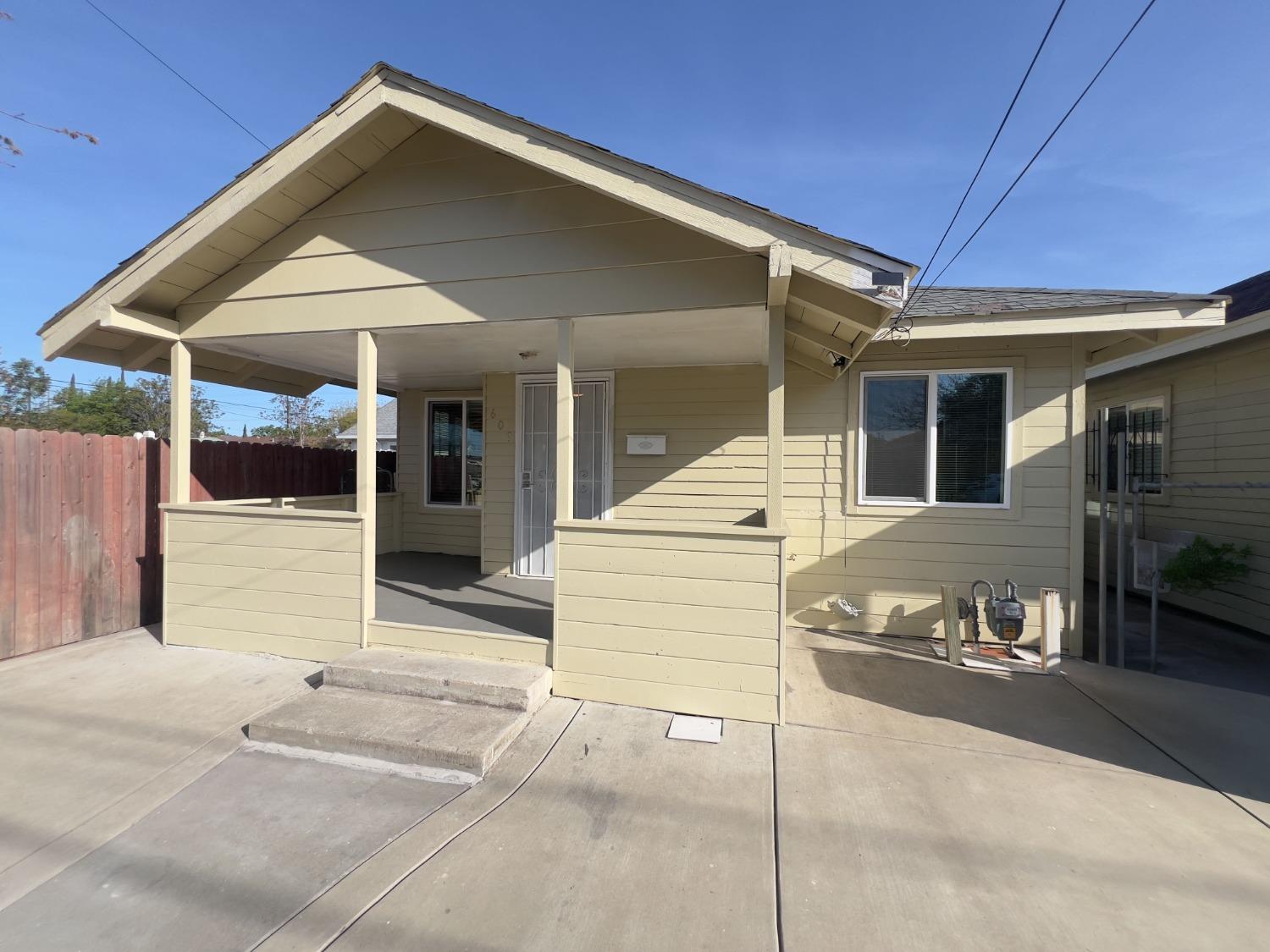 E Jefferson Street, Stockton, California image 21