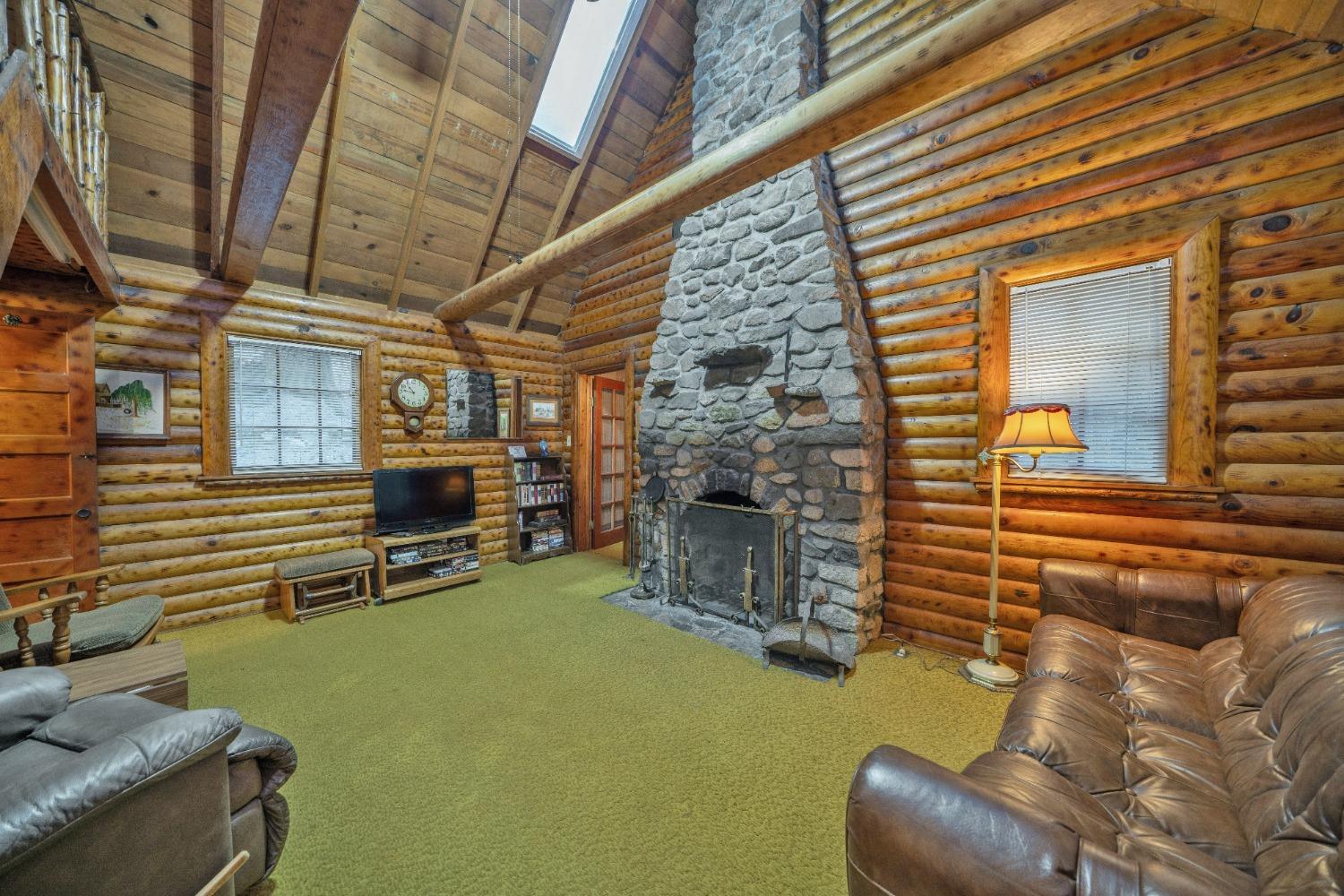 Detail Gallery Image 10 of 40 For 10192 Bull Creek Rd, Pollock Pines,  CA 95726 - 3 Beds | 1 Baths
