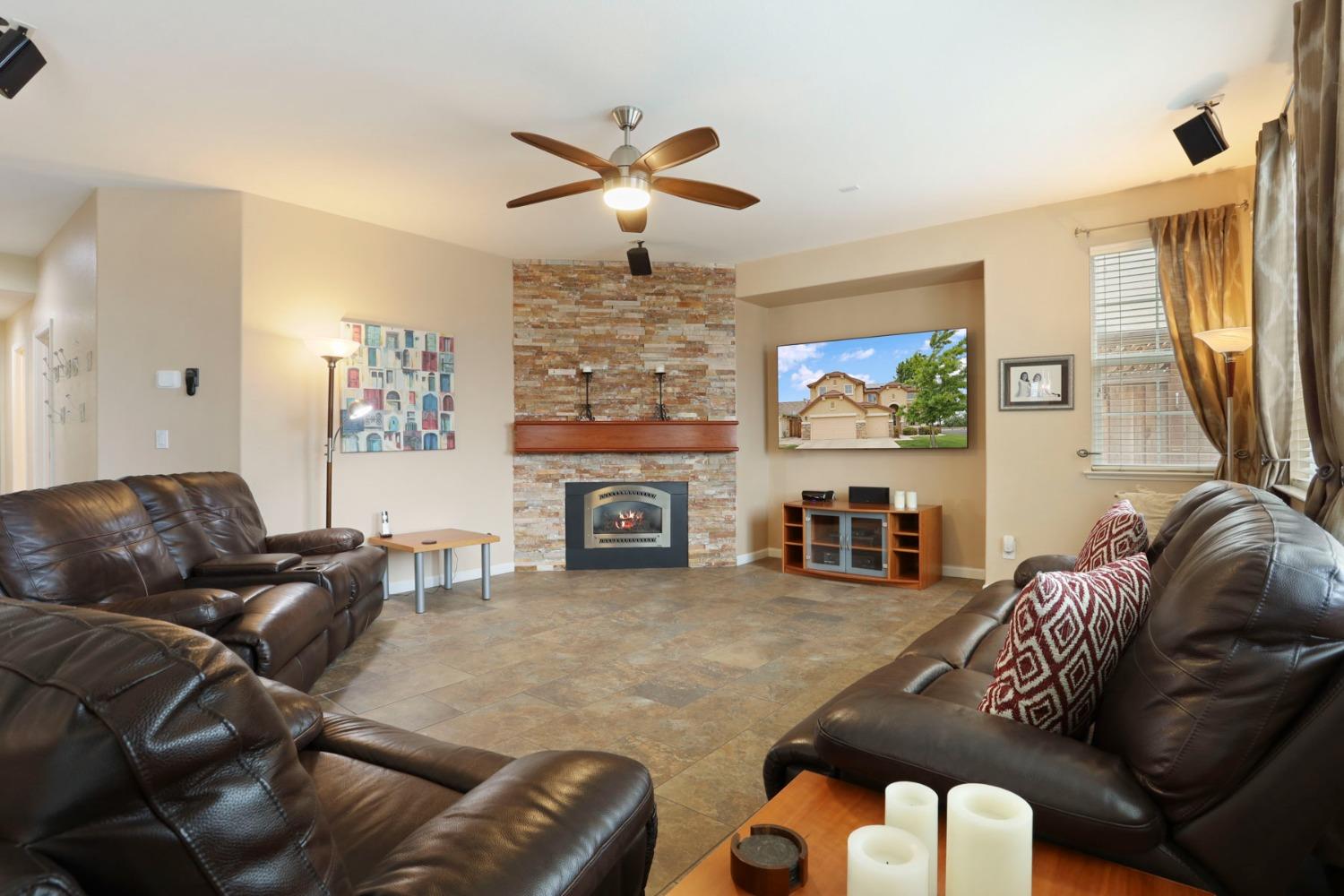 Detail Gallery Image 25 of 72 For 1321 Tulloch Dr, Tracy,  CA 95304 - 4 Beds | 3 Baths
