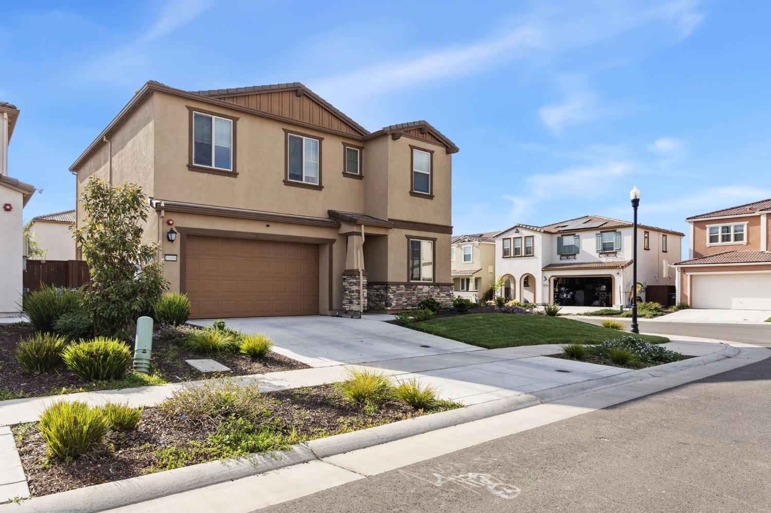 Cello Way, Elk Grove, California image 2